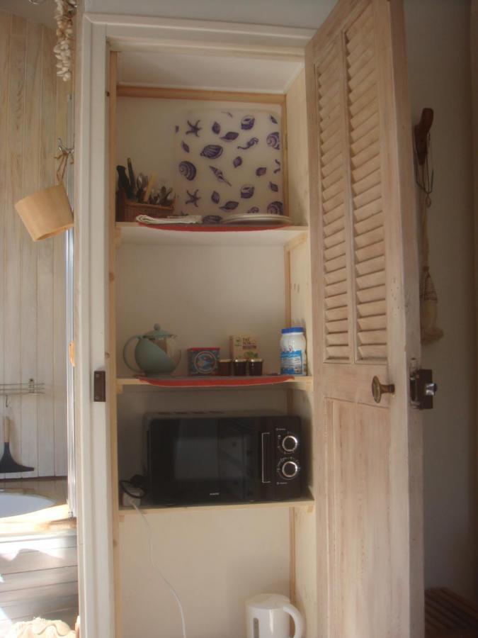 דירות לה באסט La Maison De Carol מראה חיצוני תמונה