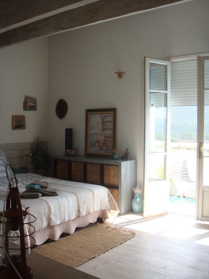 דירות לה באסט La Maison De Carol מראה חיצוני תמונה