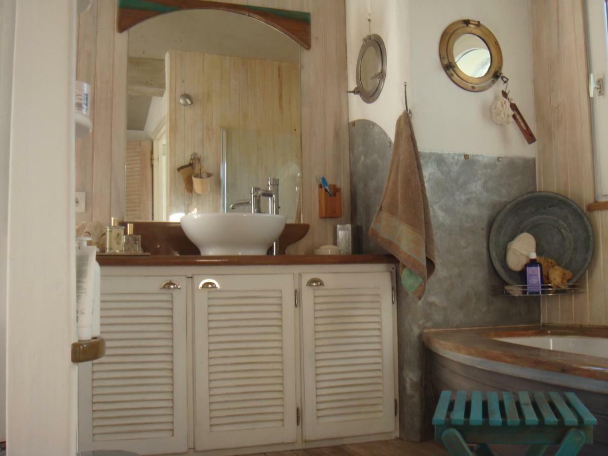 דירות לה באסט La Maison De Carol מראה חיצוני תמונה